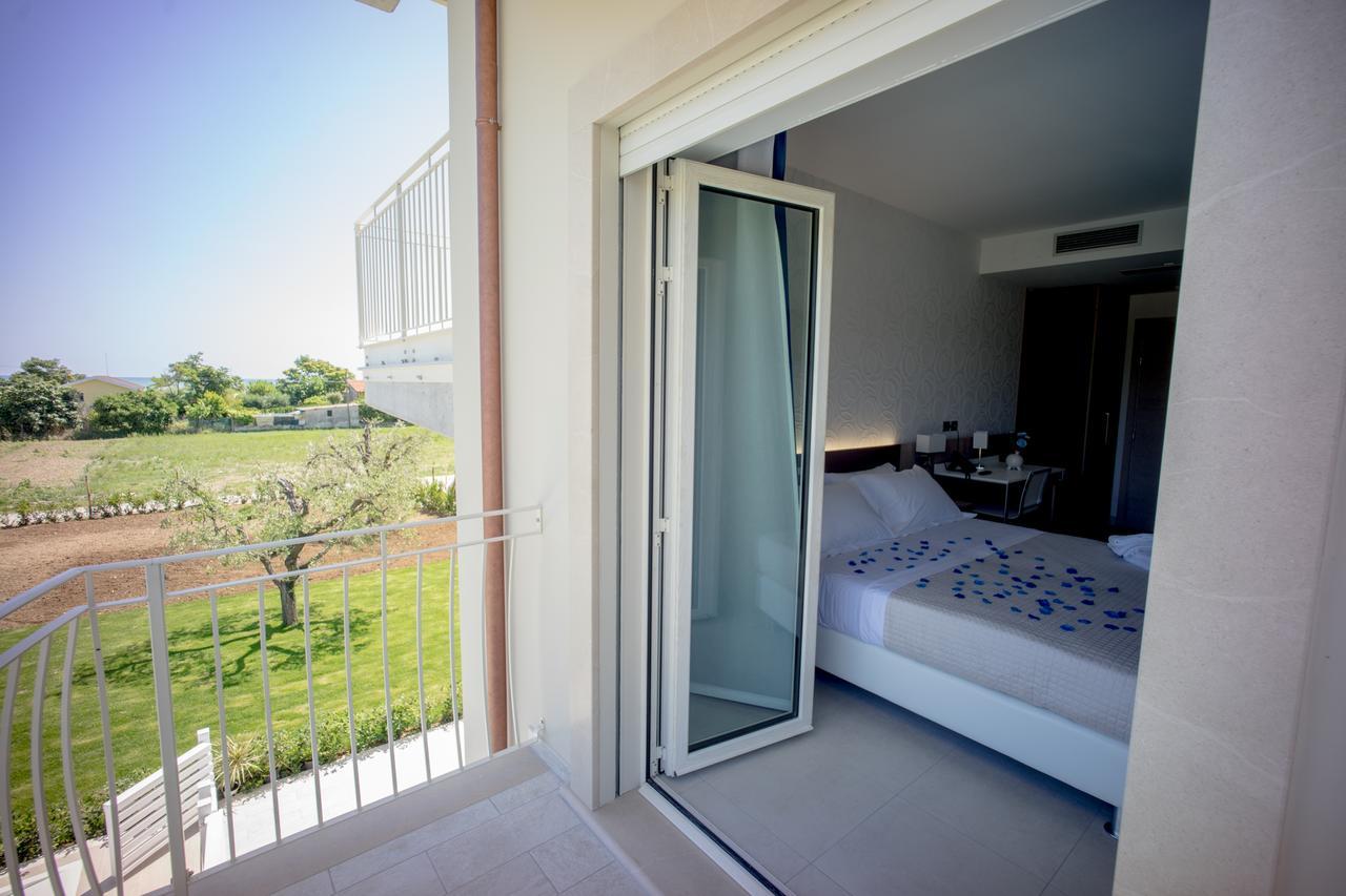 Hotel Palmensis Marina Palmense Buitenkant foto